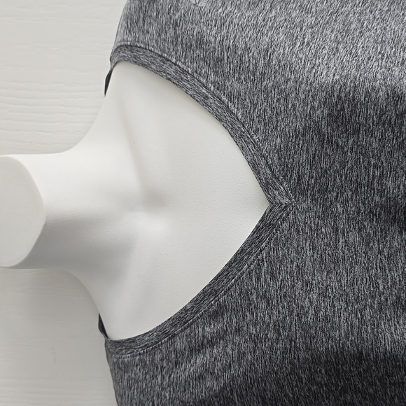 Reebok Gray Long Sleeve Top - Picture 3 of 8